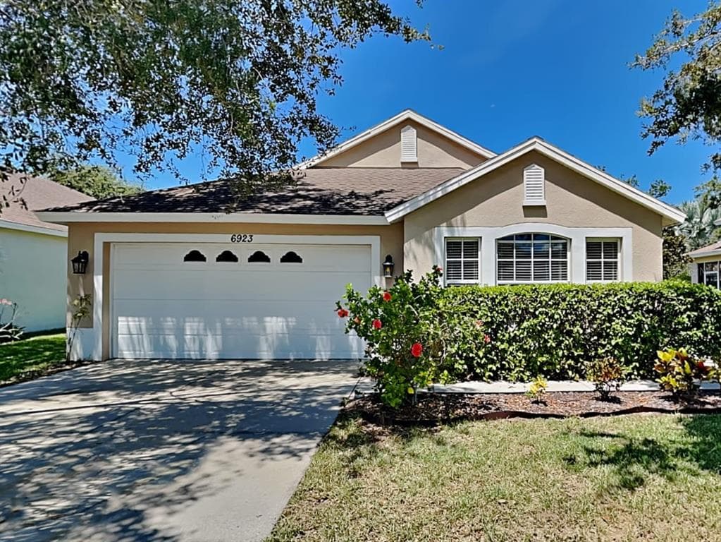 6923 34TH AVENUE E PALMETTO, FL 34221