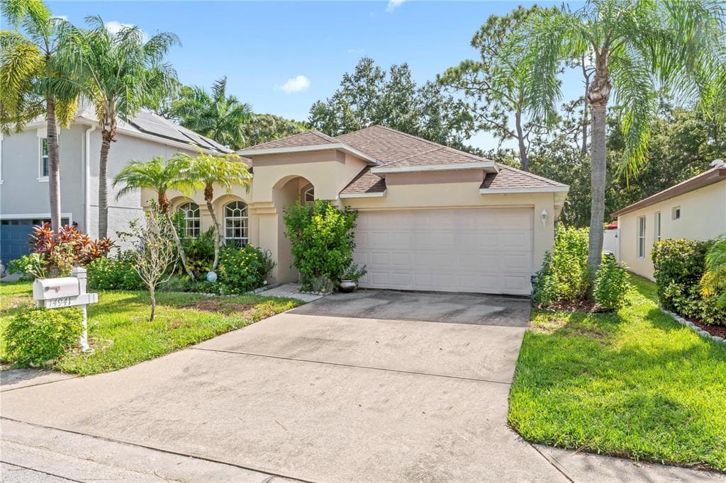 14941 HIDDEN OAKS CIRCLE CLEARWATER, FL 33764