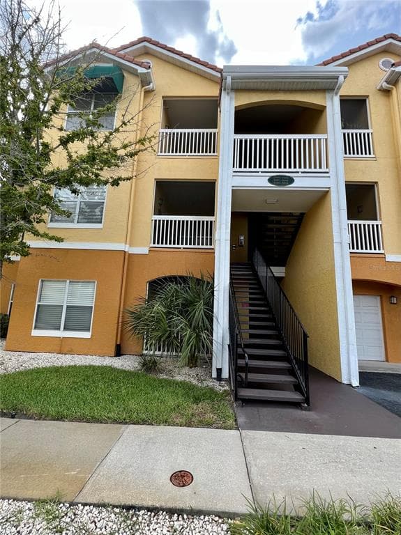 10764 70TH AVENUE UNIT 3302 SEMINOLE, FL 33772