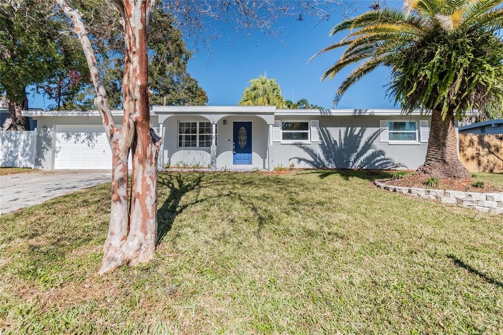 2285 VICTORY AVENUE LARGO, FL 33770