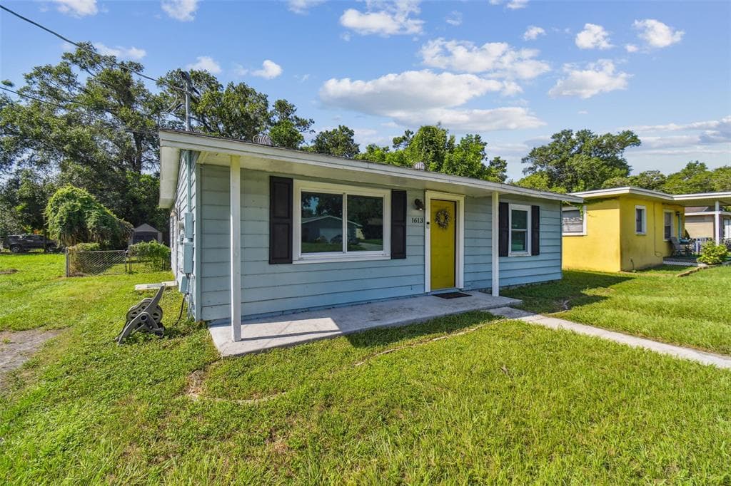 1613 E 32ND AVENUE TAMPA, FL 33610