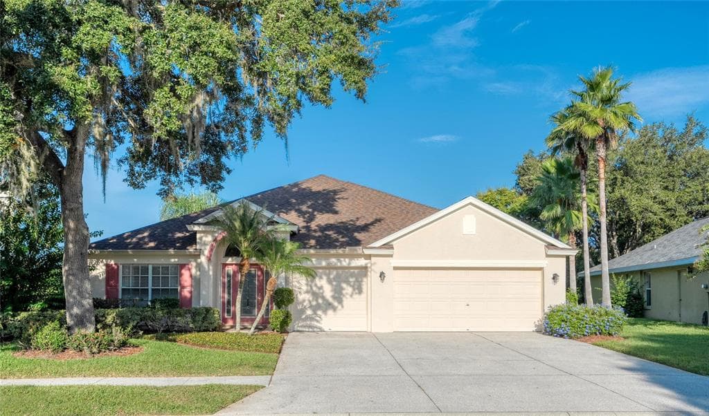 19806 WYNDHAM LAKES DRIVE ODESSA, FL 33556
