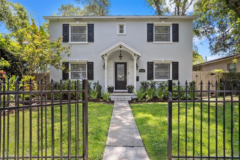 2021 14TH STREET N ST PETERSBURG, FL 33704