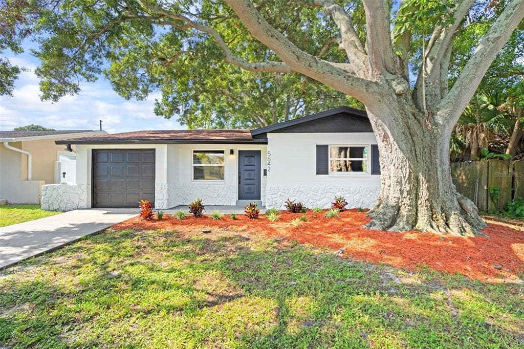 5642 21ST AVE N ST PETERSBURG, FL 33710