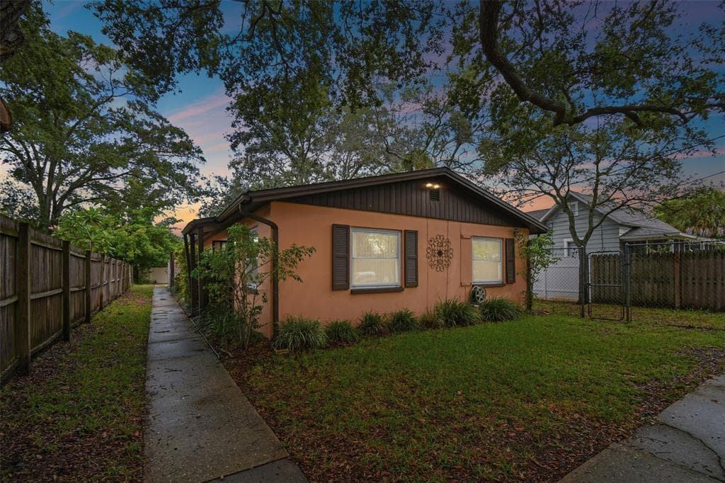504 5TH AVENUE SW LARGO, FL 33770