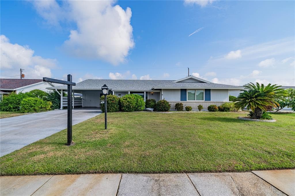 1511 ARROWHEAD DRIVE SUN CITY CENTER, FL 33573