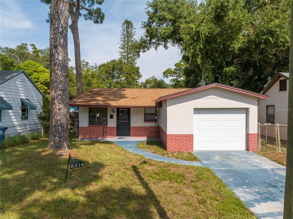 2314 10TH STREET S ST PETERSBURG, FL 33705