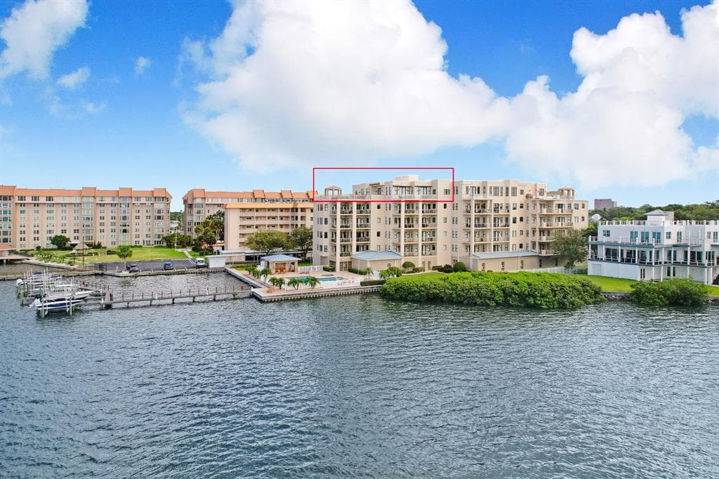 600 EDGEWATER DRIVE UNIT 601 DUNEDIN, FL 34698
