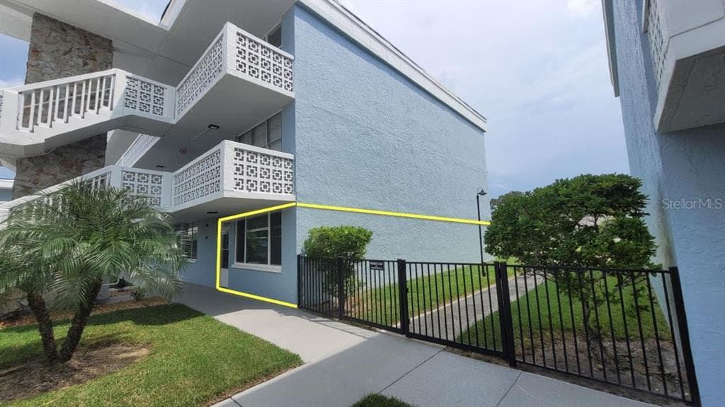 4880 LOCUST STREET NE UNIT 139 ST PETERSBURG, FL 33703