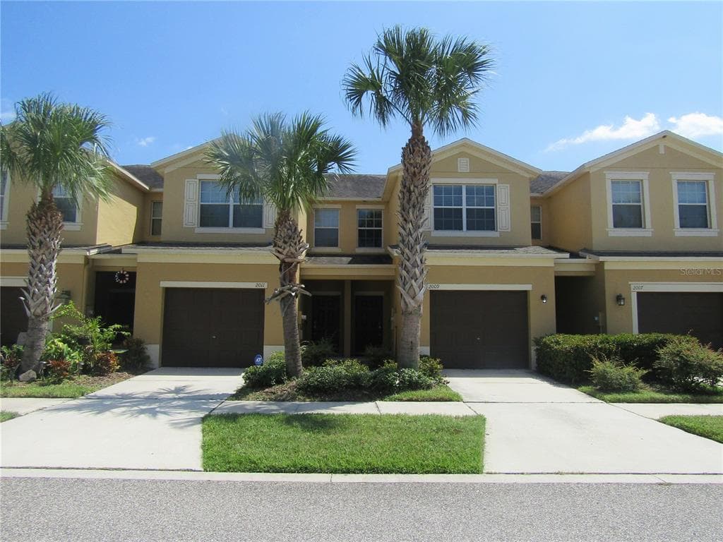2011 HAWKS VIEW DRIVE