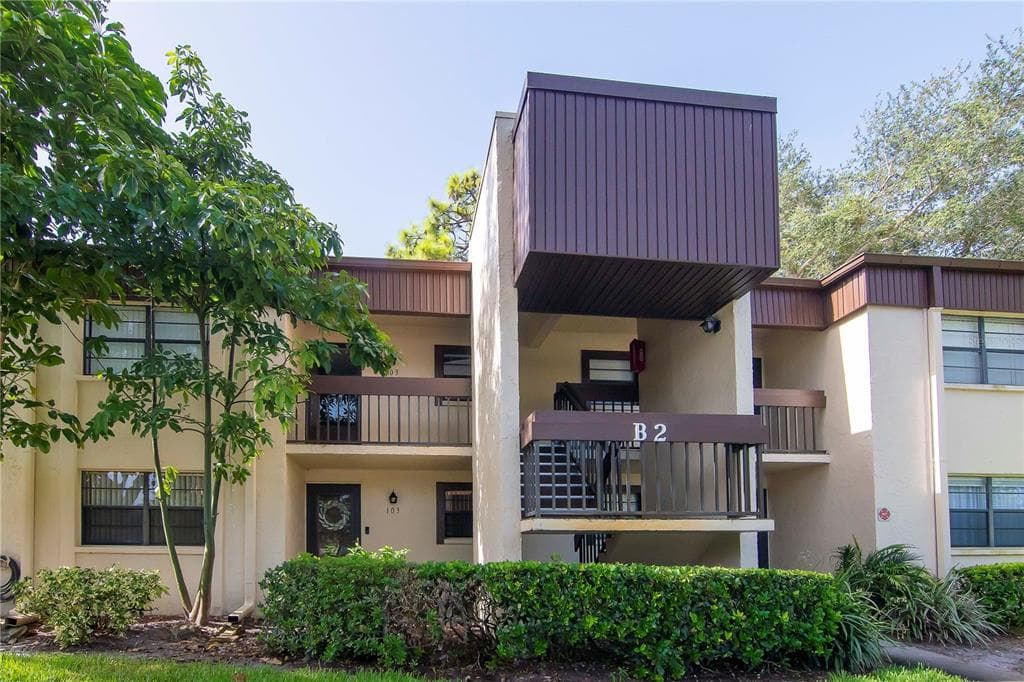 2400 WINDING CREEK BOULEVARD UNIT 2-103 CLEARWATER, FL 33761
