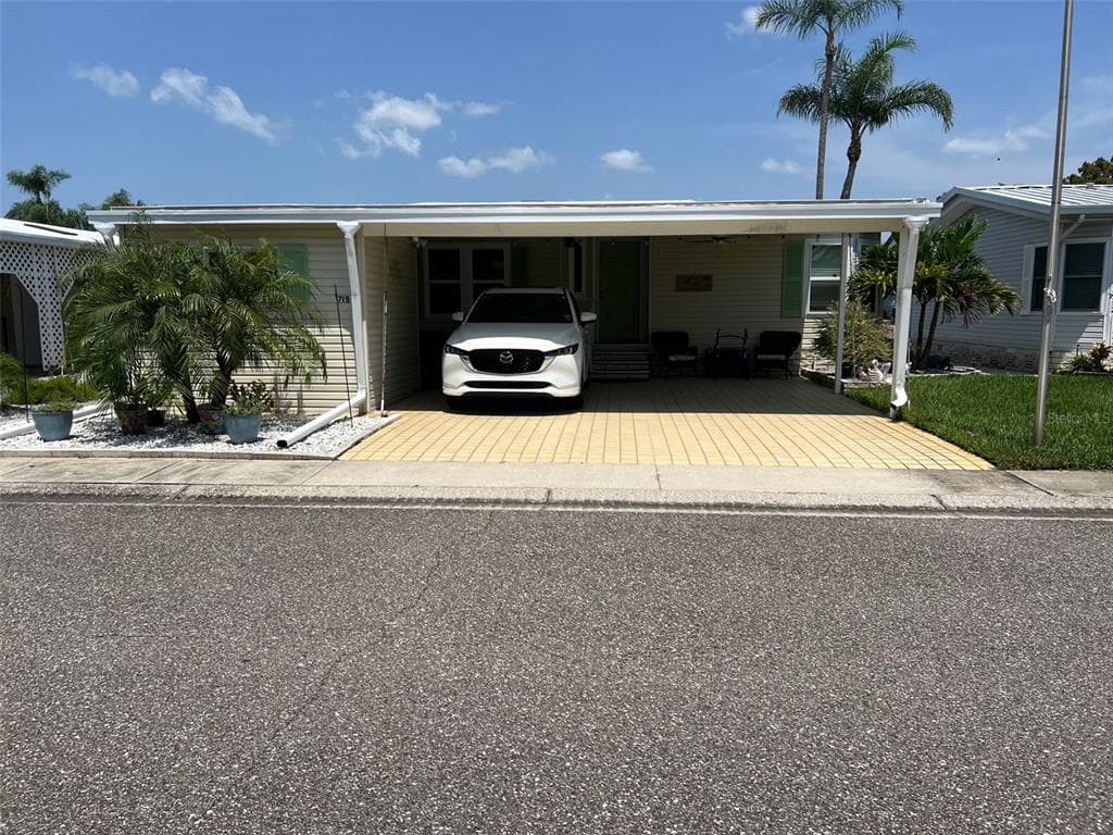1001 STARKEY ROAD UNIT 719 LARGO, FL 33771