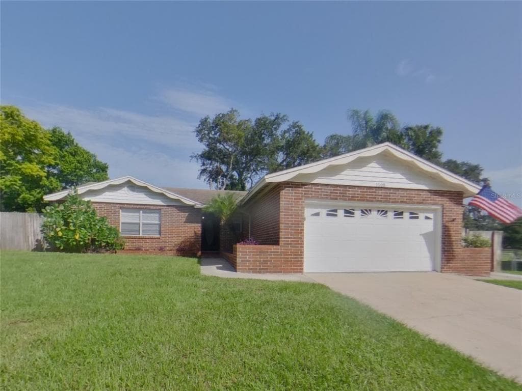1108 FOUNTAINHEAD DRIVE DELTONA, FL 32725