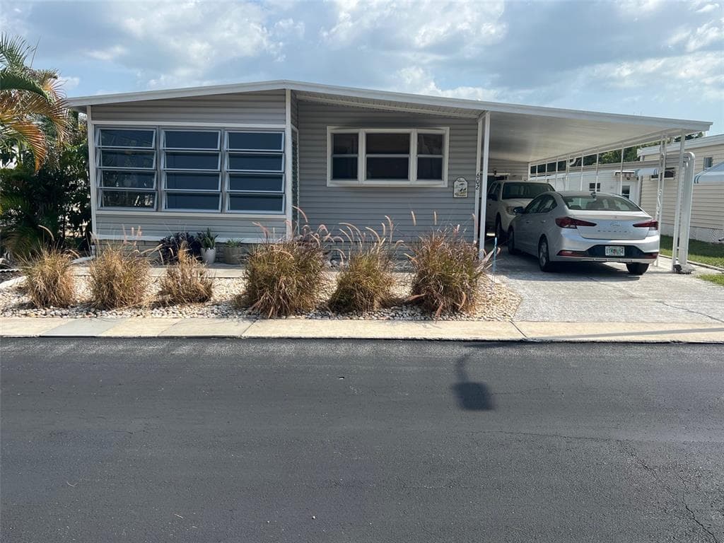 602 QUEEN PALM STREET UNIT 602 LARGO, FL 33778