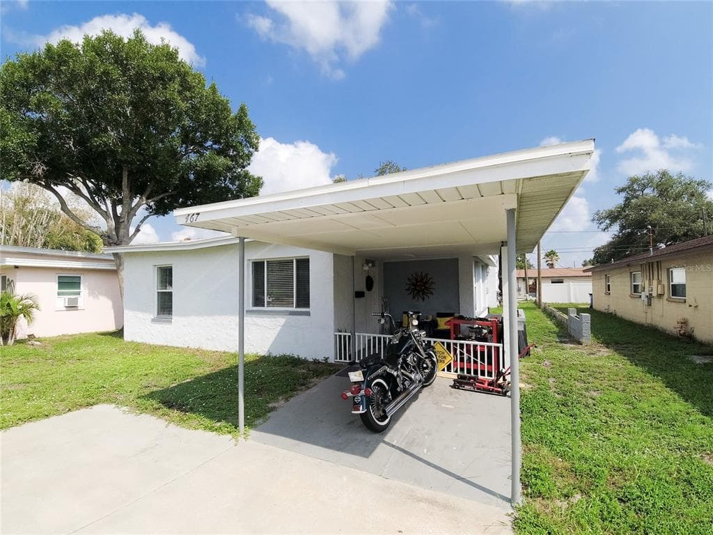 467 92ND AVENUE N ST PETERSBURG, FL 33702