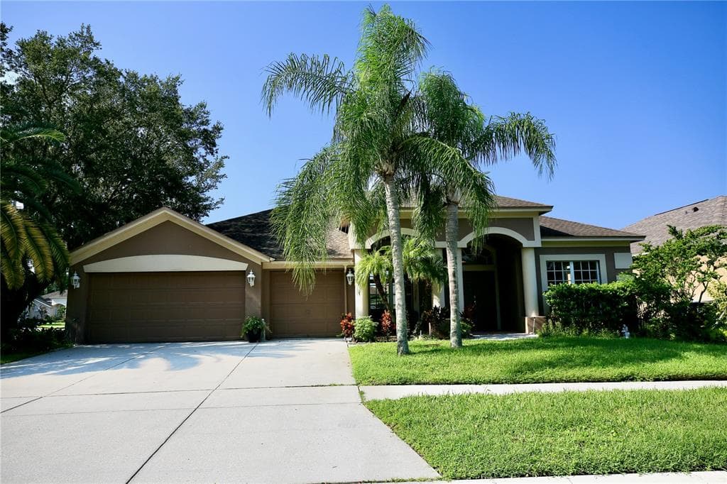 17906 SPARROWS NEST DRIVE LUTZ, FL 33558