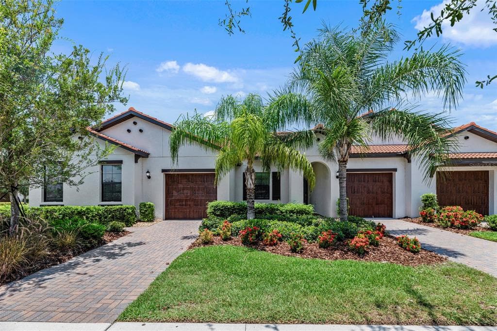 17340 HOLLY WELL AVENUE WIMAUMA, FL 33598
