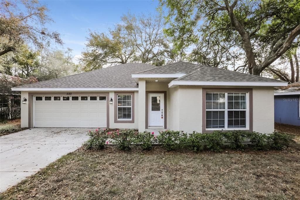 1122 JUNIPER COURT TAVARES, FL 32778