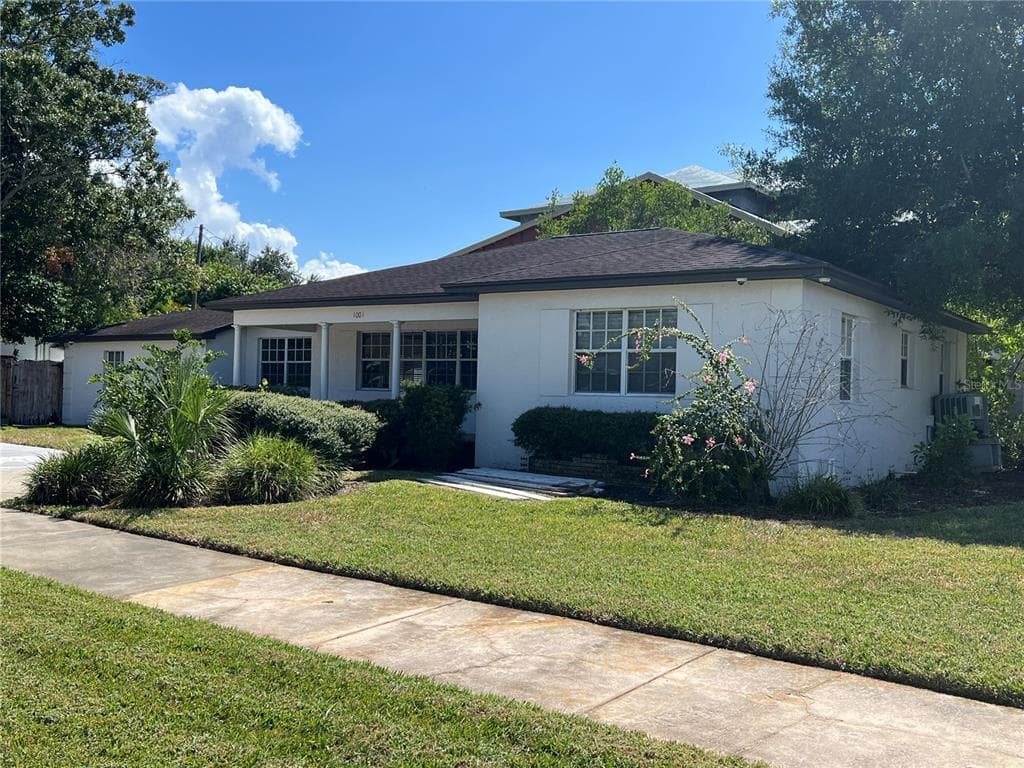 1001 SNELL ISLE BOULEVARD NE ST PETERSBURG, FL 33704
