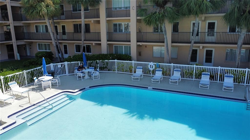 2525 W BAY DRIVE UNIT C22 BELLEAIR BLUFFS, FL 33770