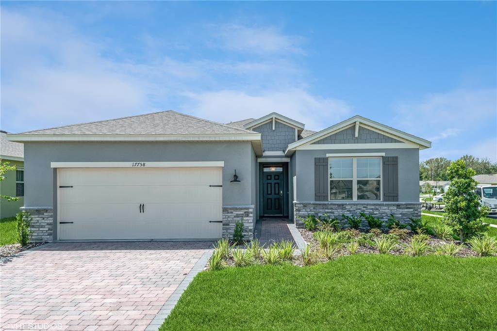 17758 BLAZING STAR CIRCLE CLERMONT, FL 34714
