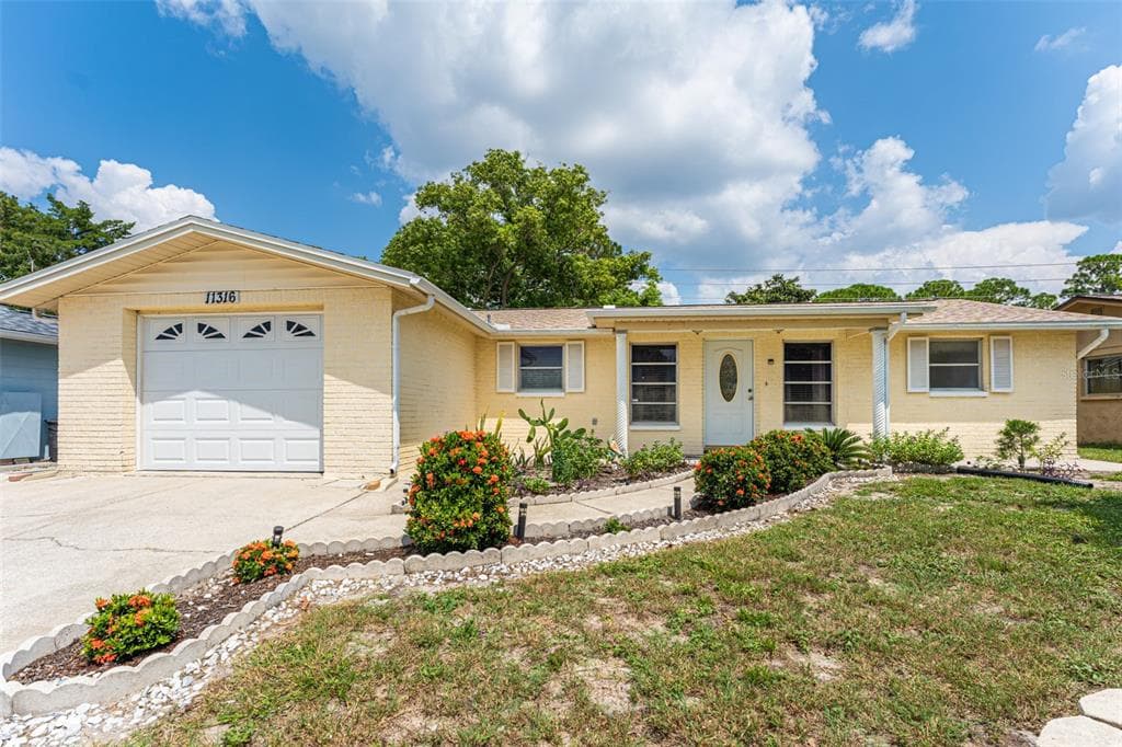 11316 YELLOWWOOD LANE PORT RICHEY, FL 34668