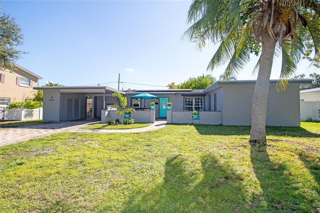 6573 19TH WAY N ST PETERSBURG, FL 33702