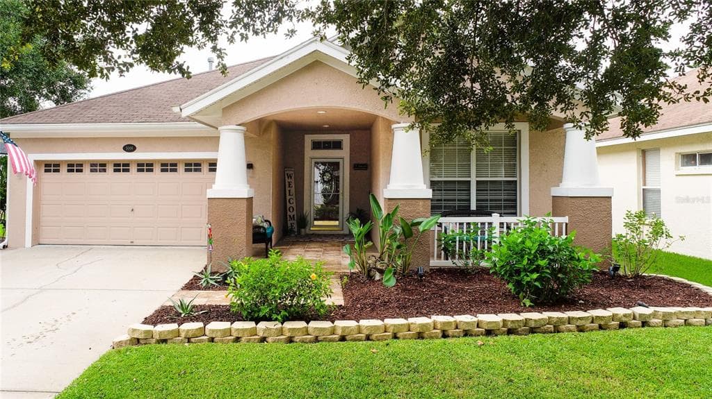 5006 MIRROR RIDGE COURT LUTZ, FL 33558