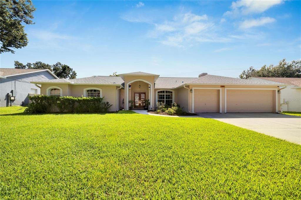 2705 BENT LEAF DRIVE VALRICO, FL 33594