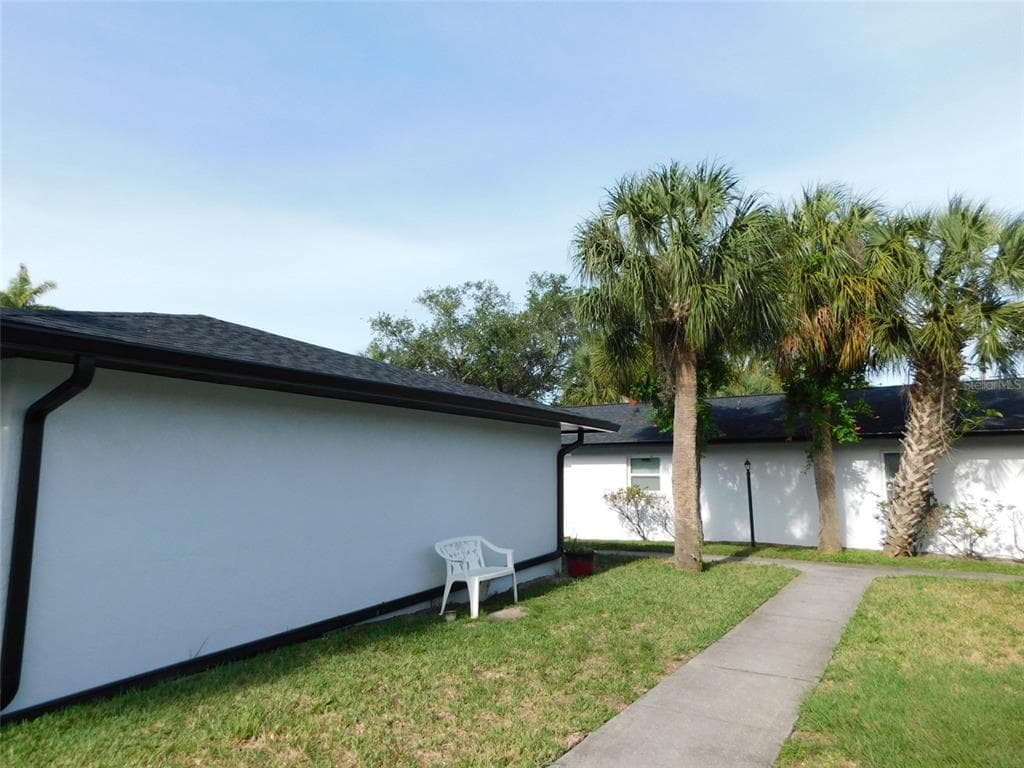 5815 ERIN LANE S UNIT C ST PETERSBURG, FL 33712