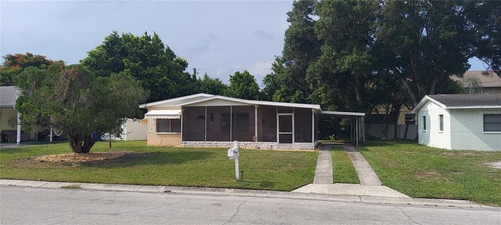10465 127TH PLACE LARGO, FL 33773