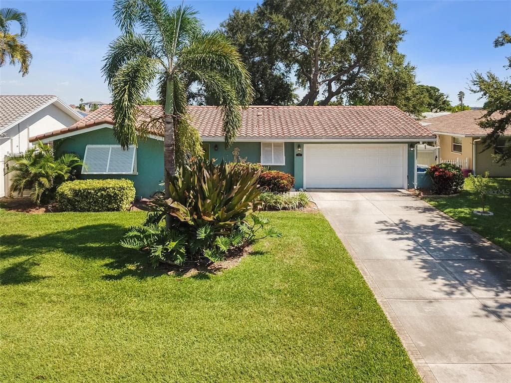 715 CAPRI BOULEVARD TREASURE ISLAND, FL 33706