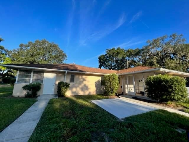 214 6TH STREET E BRADENTON, FL 34208