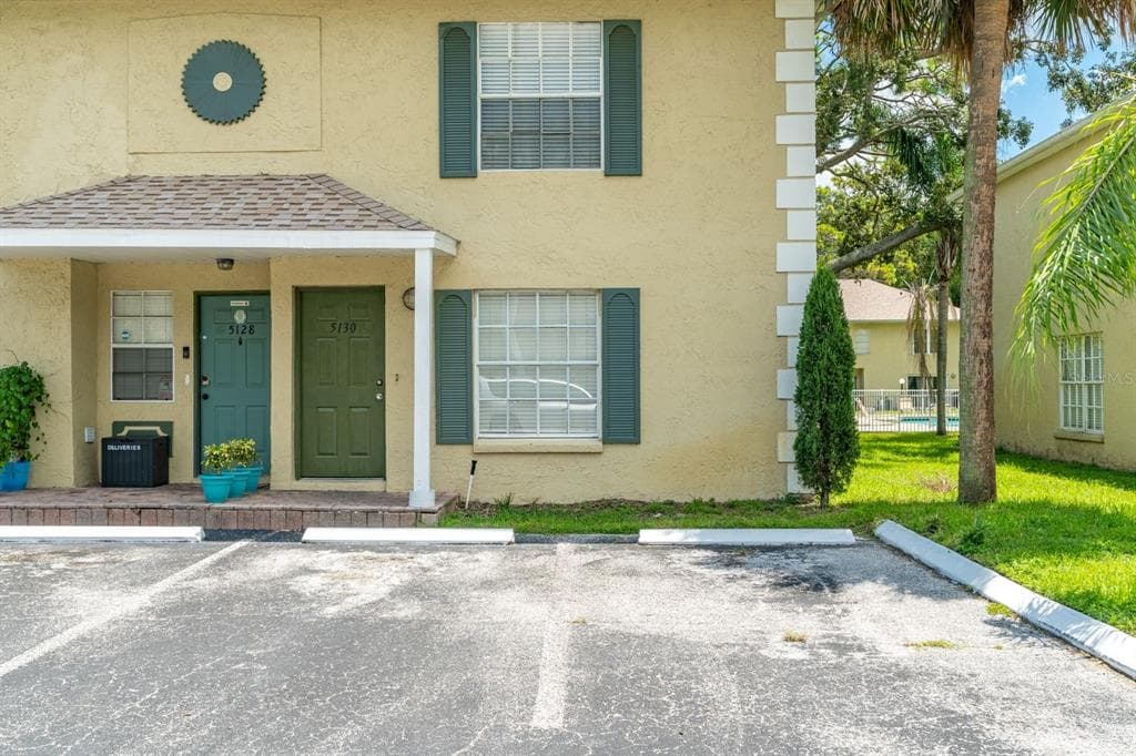 5130 SUNRIDGE PALMS DRIVE TAMPA, FL 33617
