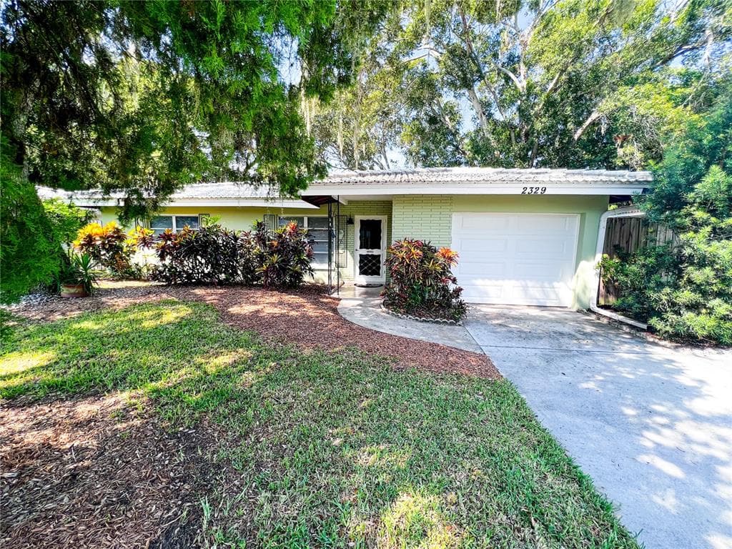 2329 INDIGO DRIVE CLEARWATER, FL 33763