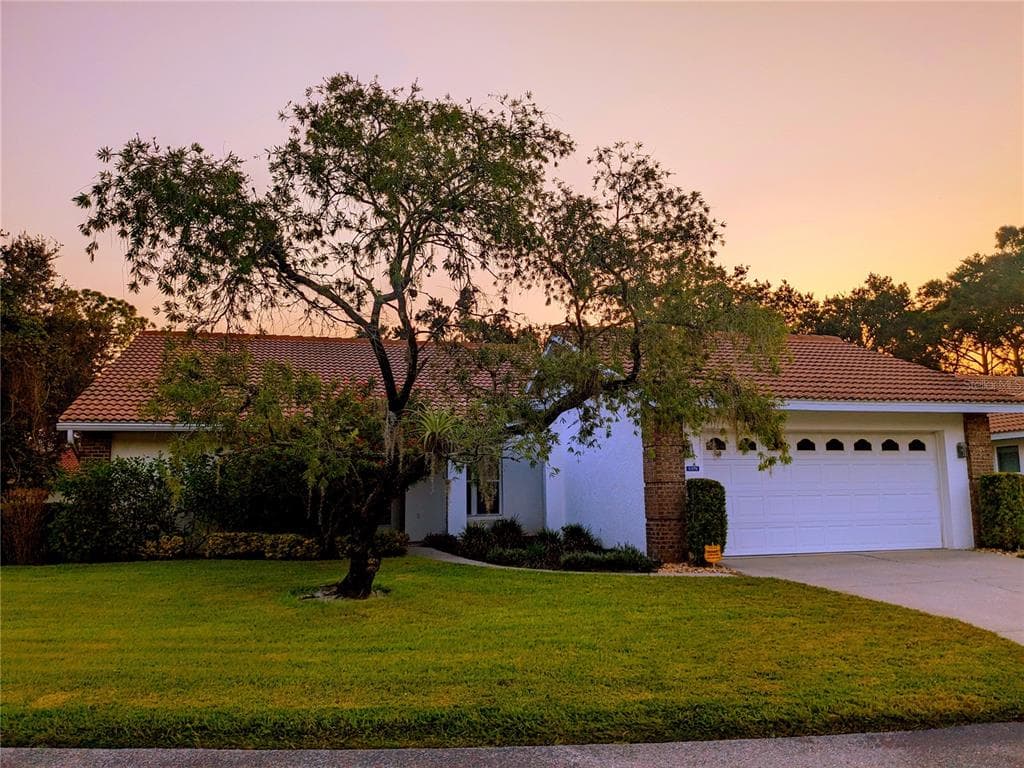 5519 GARDEN LAKES MAJESTIC UNIT 18 BRADENTON, FL 34203
