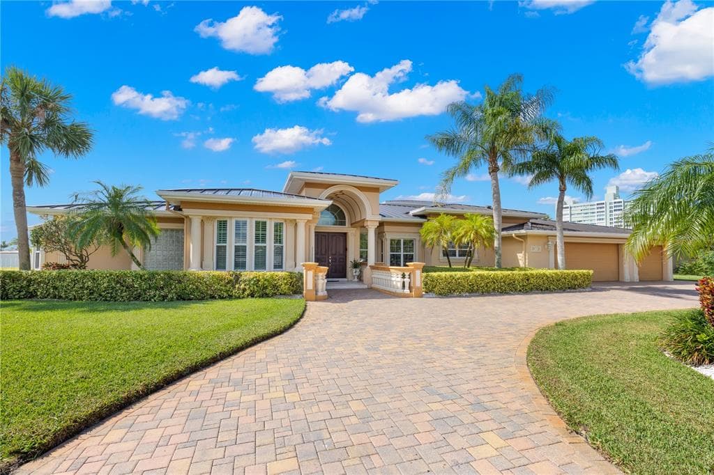 411 WINDWARD PASSAGE CLEARWATER BEACH, FL 33767