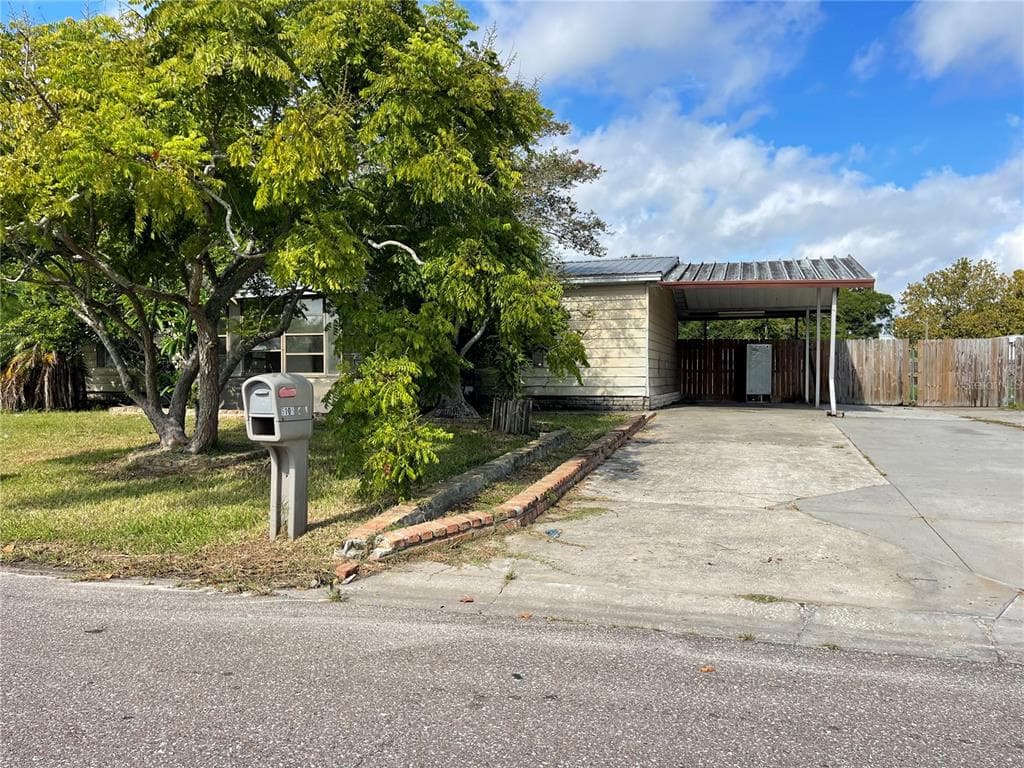 5105 MARC DRIVE TAMPA, FL 33619