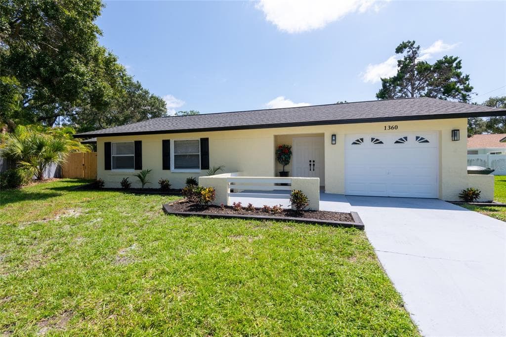 1360 SCOTCHWOOD GLEN DUNEDIN, FL 34698