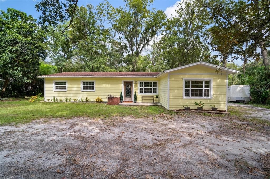 7218 VALRIE LANE