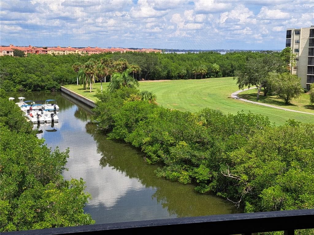 900 COVE CAY DRIVE UNIT 5F CLEARWATER, FL 33760