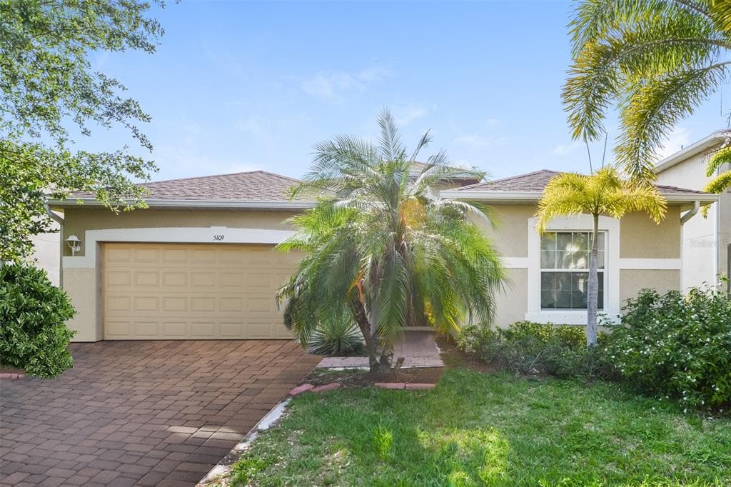 5109 LAYTON DRIVE VENICE, FL 34293