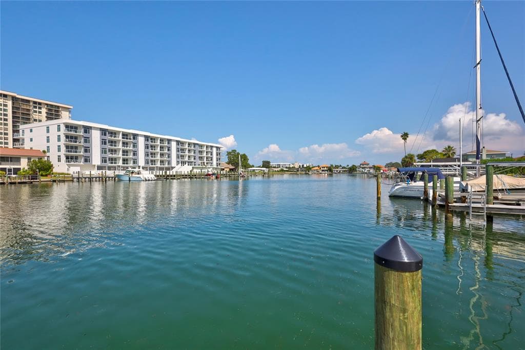 330 LEEWARD ISLAND CLEARWATER, FL 33767