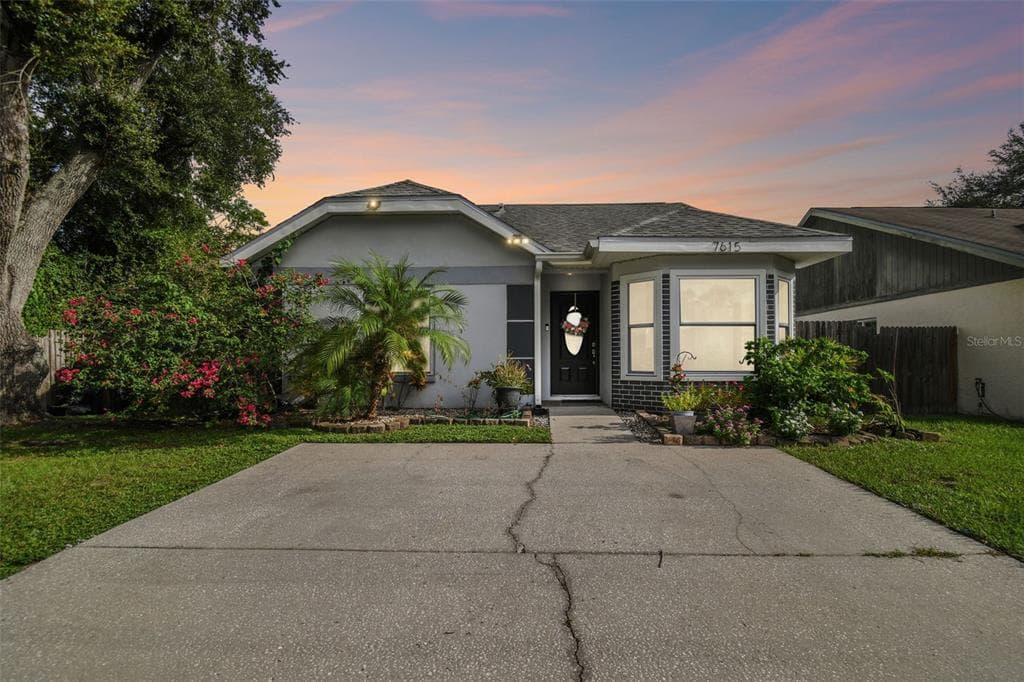 7615 LIMEBURY COURT TAMPA, FL 33625