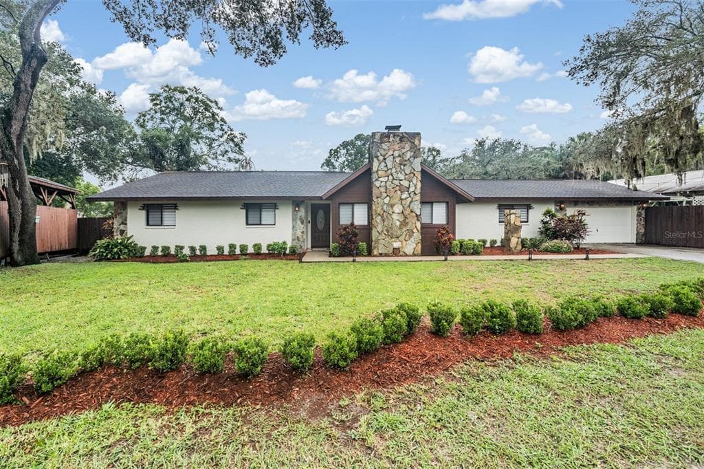 2516 MABRY STREET TAMPA, FL 33618