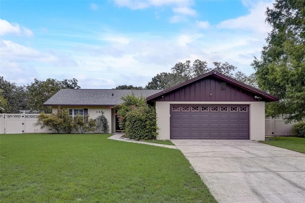 135 JENNY WAY LAKELAND, FL 33809