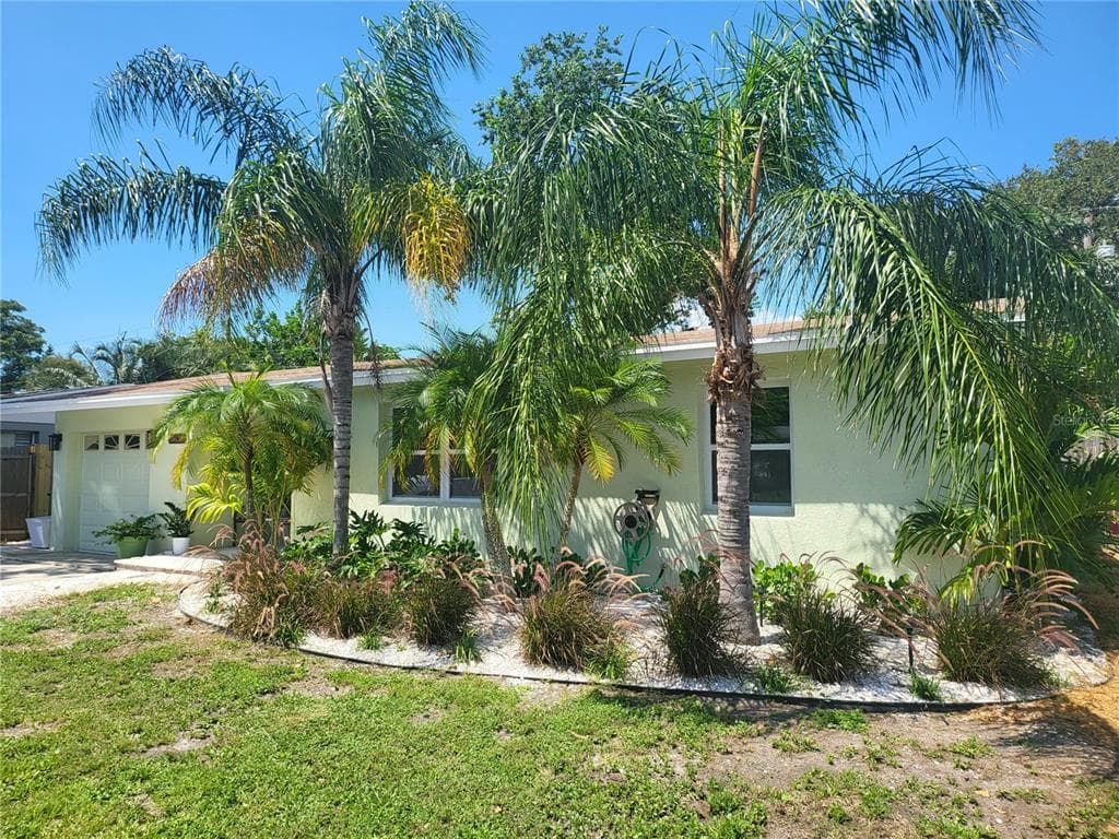 5631 65TH AVENUE N PINELLAS PARK, FL 33781