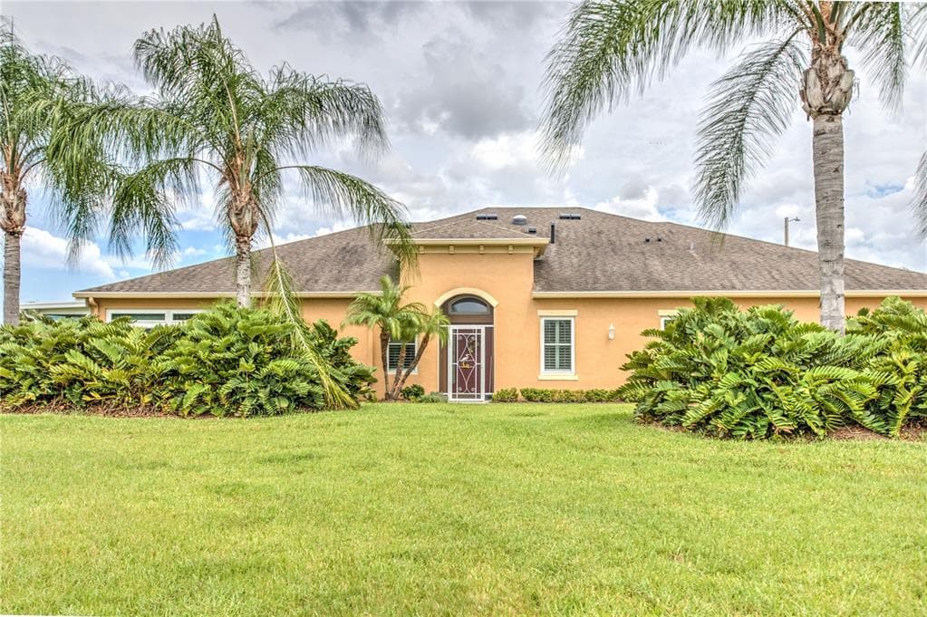 1112 WELLINGTON GREENS CIRCLE SUN CITY CENTER, FL 33573