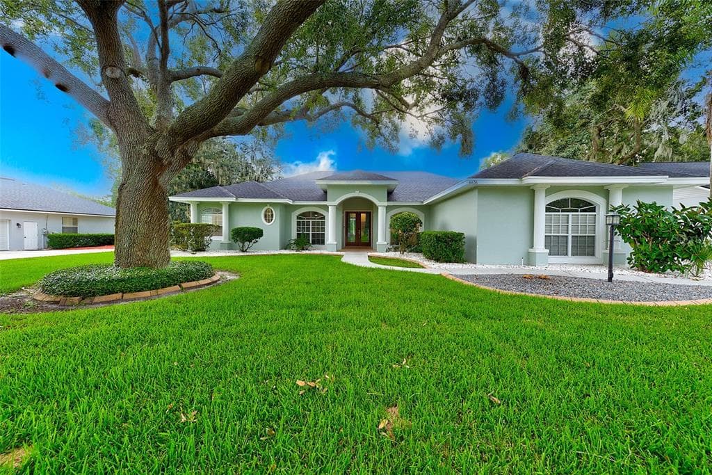 6636 ROYAL FOREST DRIVE LAKELAND, FL 33811