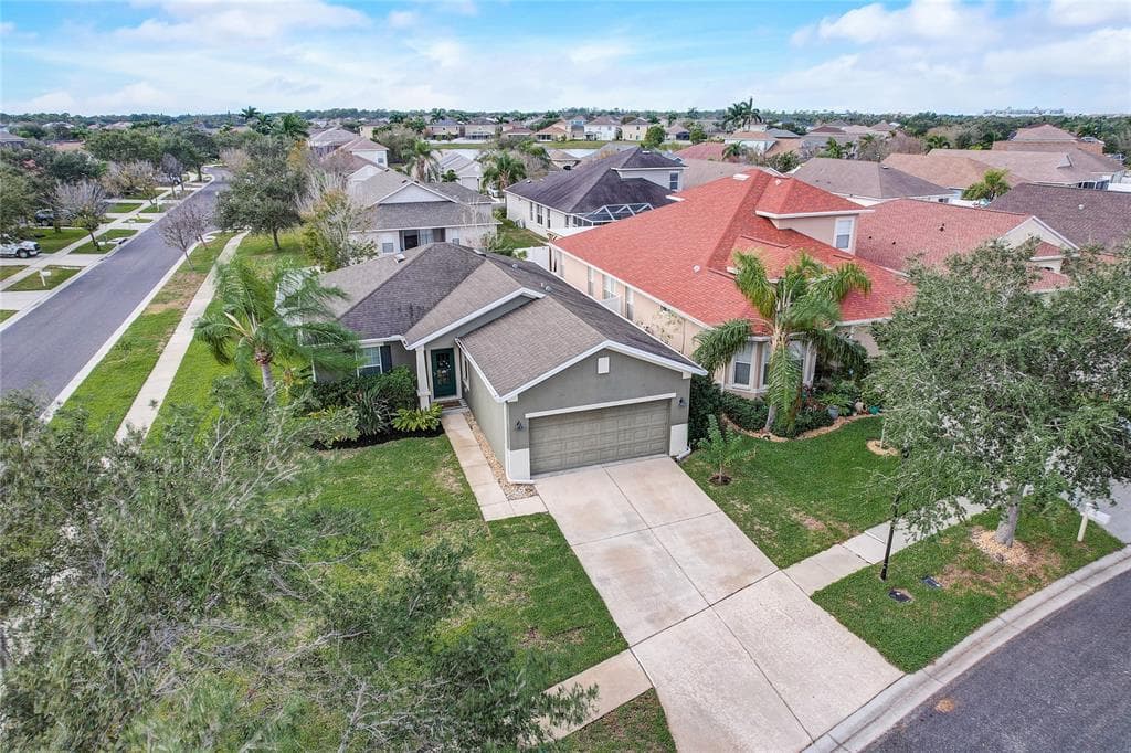 1610 BONITA BLUFF COURT RUSKIN, FL 33570